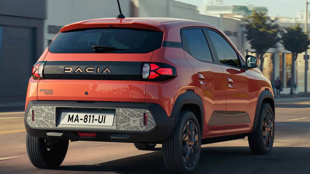 Dacia Spring yenilendi: İşte Türkiye fiyatı ve özellikleri... 6